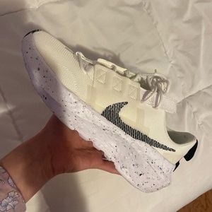 WHITE BRAND NEW NIKE SHOES